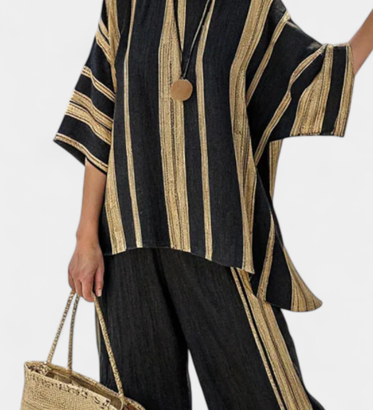 Adéla – ērts oversized svītrainais tops un brīvi linu bikses