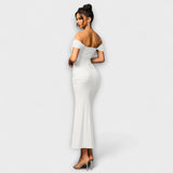 Ione - Bodycon kleita ar atklātiem pleciem un ruļļiem