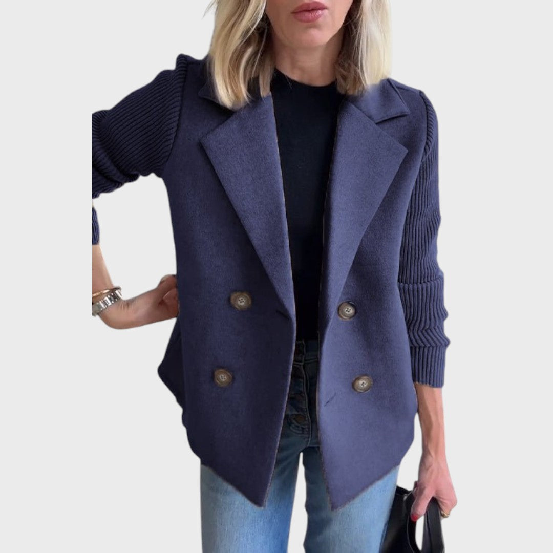 Emma – Elegants žakets ar adītiem piedurknēm